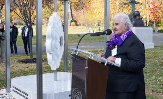 Cérémonie d'inauguration de « La Fleur de Srebrenica », un mémorial en hommage aux victimes du génocide de Srebrenica, en 1995, en Bosnie-Herzégovine.